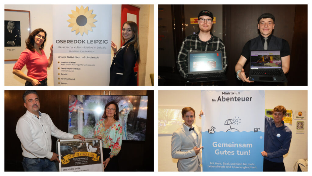 Eine Collage mit vier Bildern. Auf jedem Bild stehen zwei Personen und präsentieren Plakate oder Webseiten (auf einem Bild) mit Informationen zu sozialen Projekten